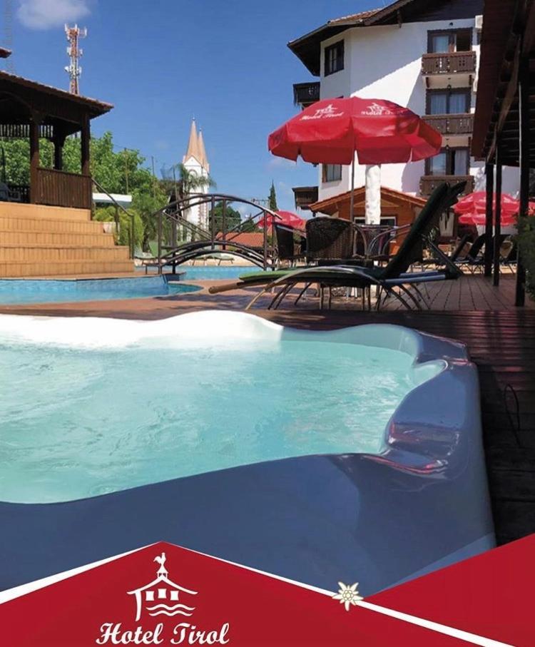Hotel Tirol Treze Tílias Dış mekan fotoğraf